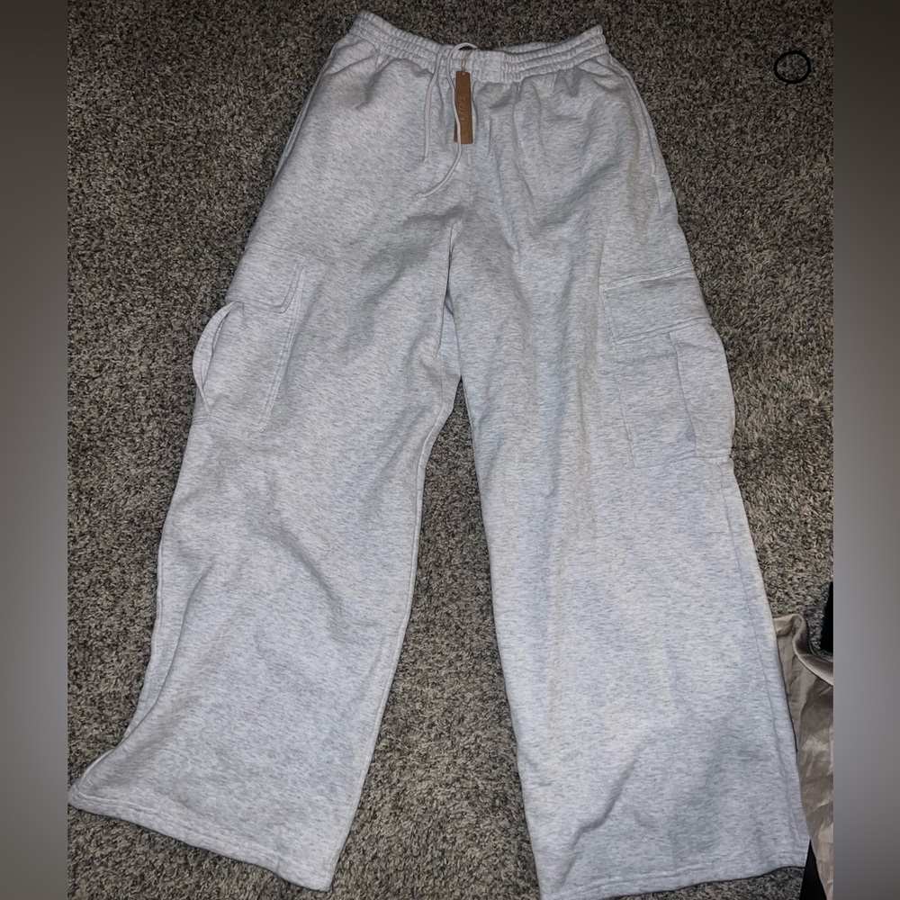 SKIMS Cargo Sweatpants size L